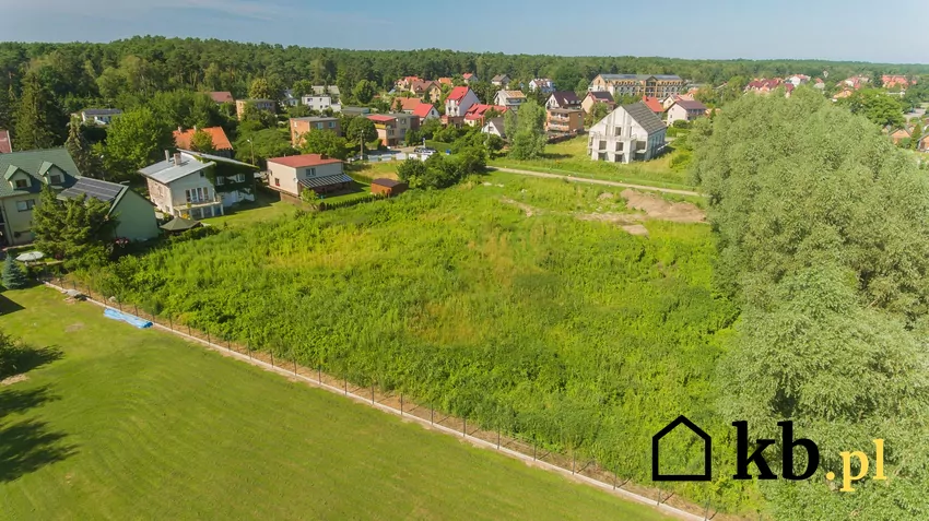 Zdjęcie z lotu ptaka na działkę