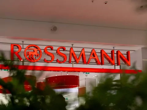 Promocja na kultowy zapach w Rossmannie