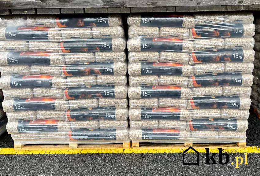 pellet workowany na paletach