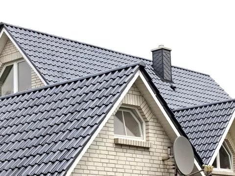 Porównanie kosztów dachu