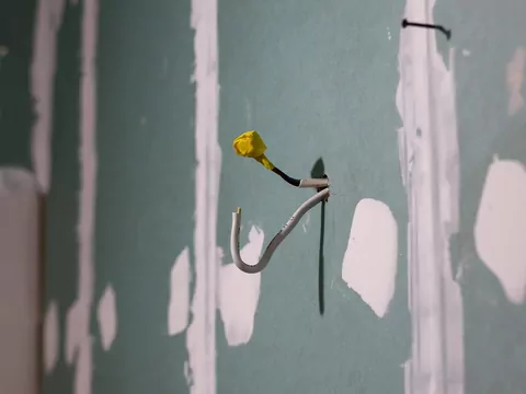 Działka uzbrojona czy nieuzbrojona