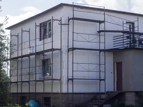 Słabej jakości elewacja