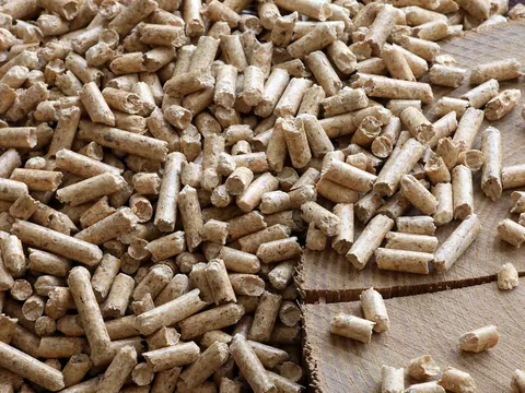 Dlaczego nie warto kupować taniego pelletu?