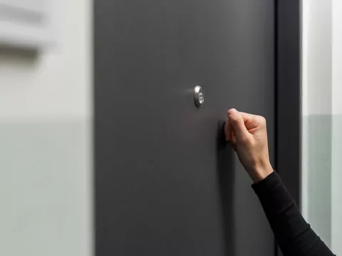 Kontrolerzy wejdą do mieszkania siłą