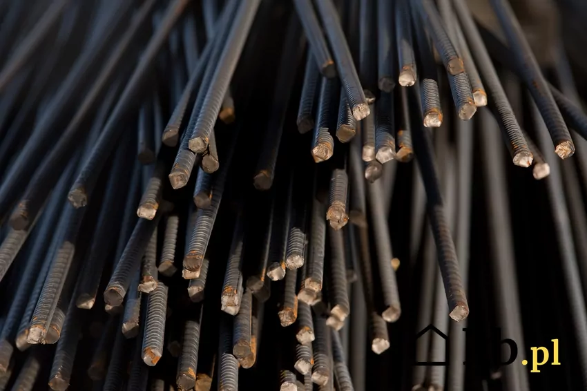 stalowe pręty