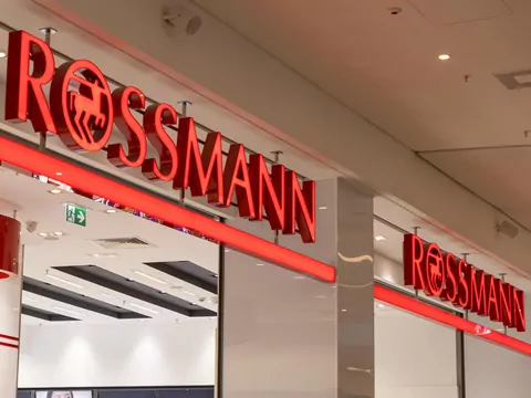 Kultowa woda perfumowana w Rossmannie