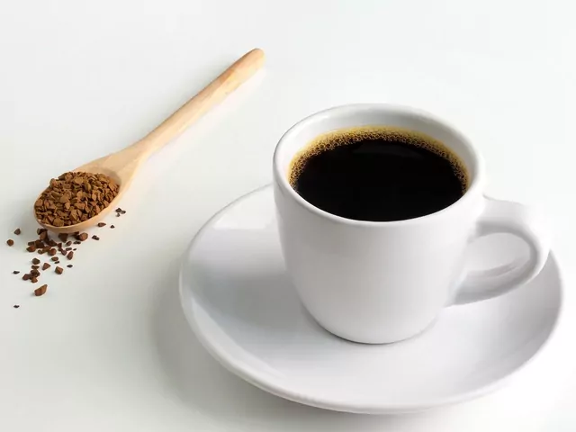 Znane kawy rozpuszczalne w Biedronce w promocji