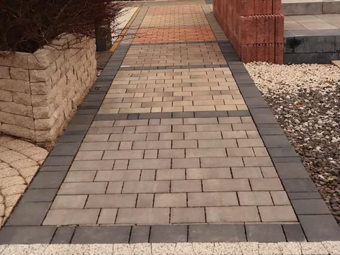 Kostka brukowa po zimie