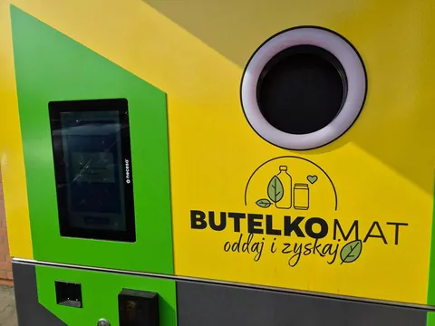 Rekord w butelkomacie w Opolu