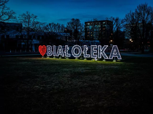 Rozbiórka mostu na Białołęce