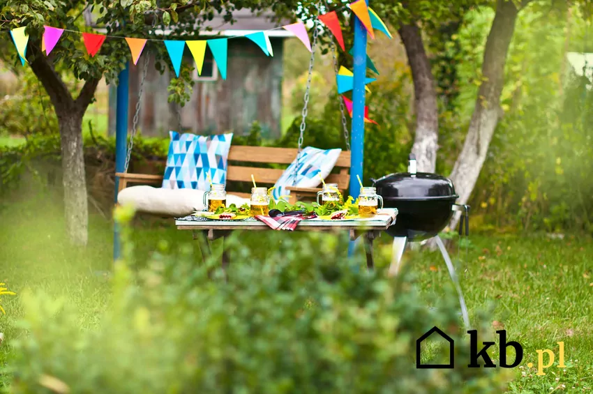 Grill na działce w majówkę
