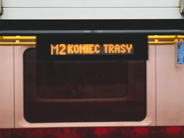 Nieużywane stacje metra w Warszawie