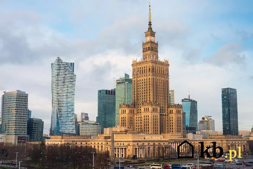 Od lat krążą legendy o tajnych tunelach i zamurowanych przejściach pod Pałacem Kultury i Nauki Pałac Kultury i Nauki w Warszawie