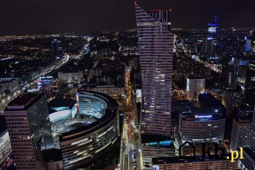 panorama Warszawy nocą