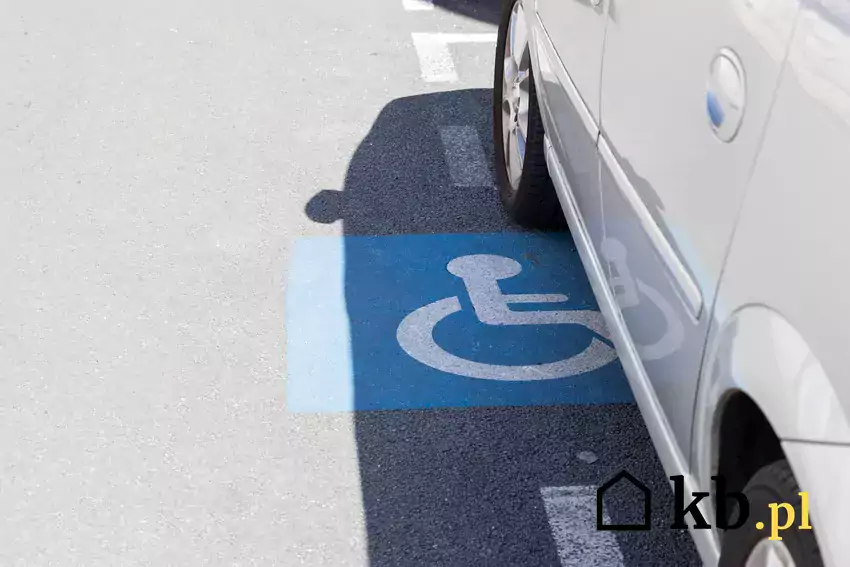 Nieprawidłowe miejsce parkingowe dla niepełnosprawnych