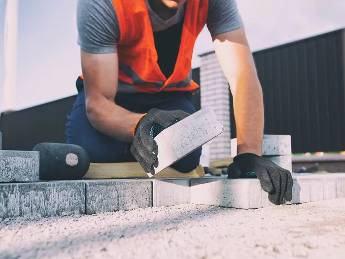 Beton dekoracyjny zamiast kostki brukowej