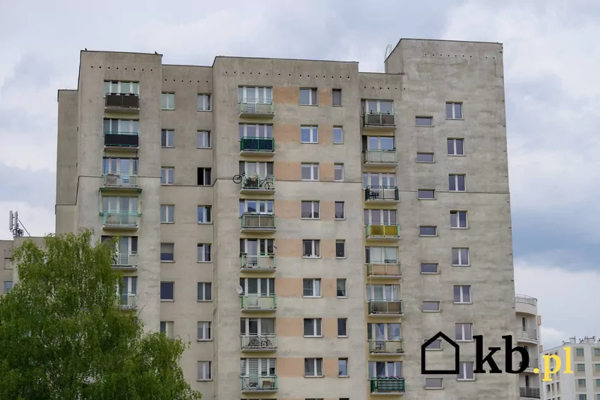 Nie wszystkie bloki z wielkiej płyty kwalifikują się do kompleksowej termomodernizacji nieocieplony blok z wielkiej płyty