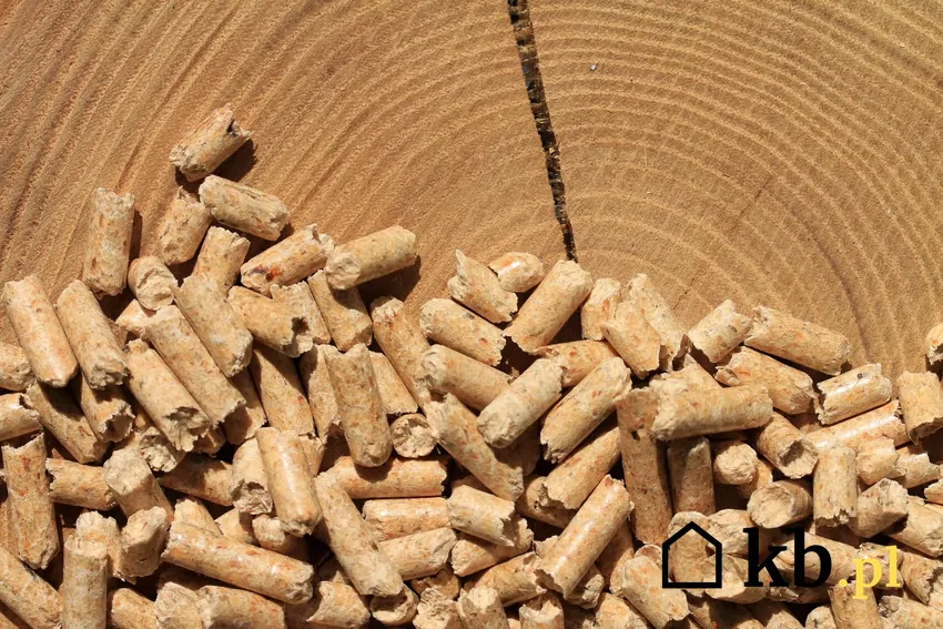 Wysoki popyt i niska podaż odbijają się na cenach pelletu pellet drzewny, drewno