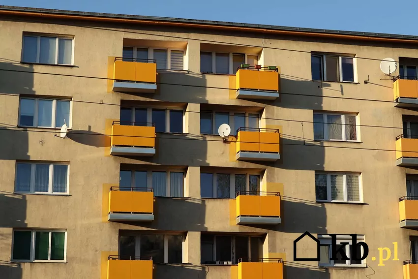 Fala upałów nie oszczędzała mieszkańców bloków z wielkiej płyty blok z wielkiej płyty
