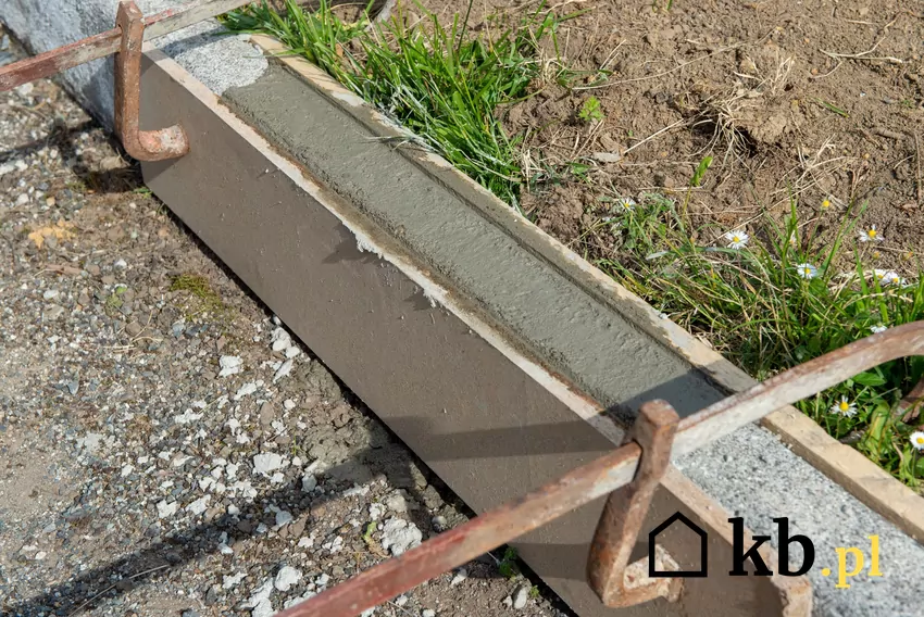 Szalunek tracony i system szalunku traconego oraz jego cena i wykonanie Szalunek tracony na budowie, a także system szalunku traconego i cena