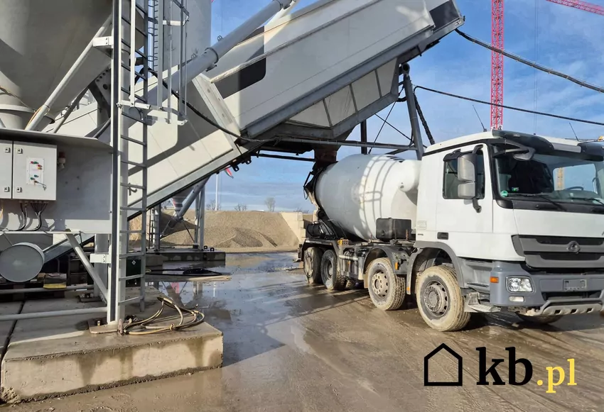 Transport betonu towarowego może zostać objęty systemem SENT betonomieszarka, transport betonu