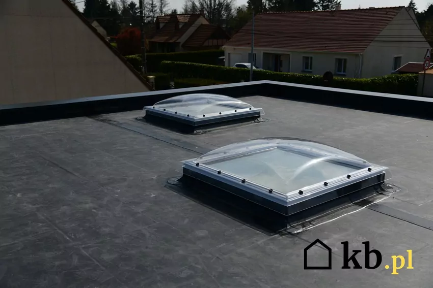 Czym jest membrana EPDM, czyli jej zastosowanie, montaż, porady i cena Membrana EPDM na dachu płaskim, a także jej zastosowanie, cena i montaż