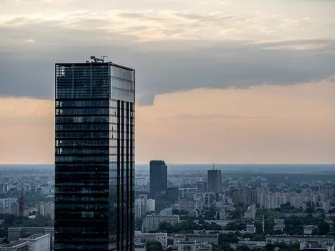 Wysokościowiec przy Twardej w Warszawie