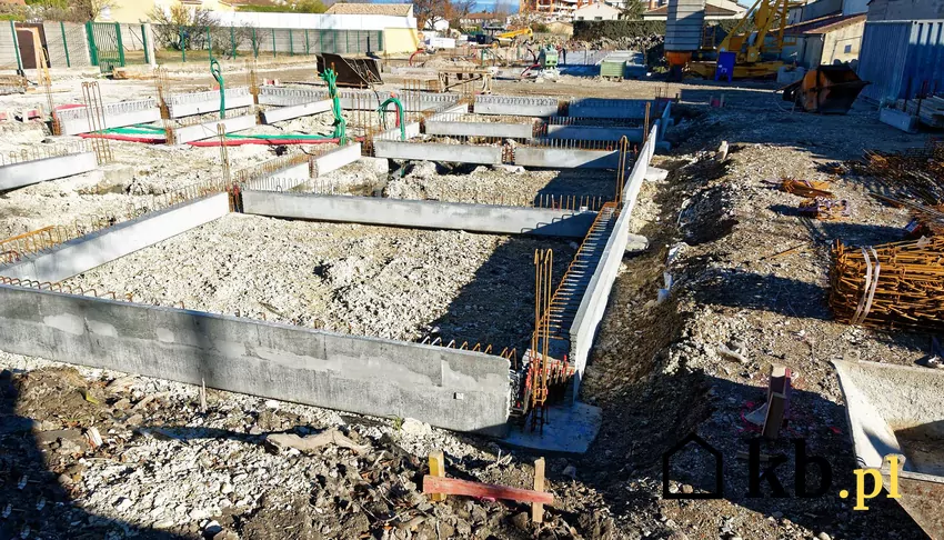 Fundament schodkowy: opis i zasady