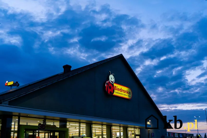 Będzie więcej czasu na wykorzystanie bonu - aż cztery razy Sklep Biedronka