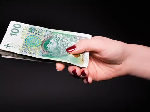Czy komornik może zająć 800+?
