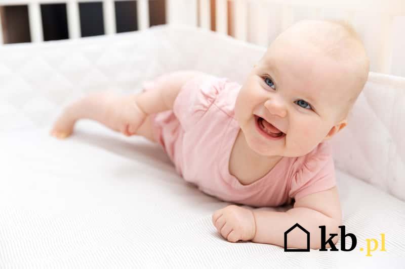 Materac do łóżeczka dziecięcego - porady, jak wybrać najlepszy materac dla malucha, marki materaców dla niemowląt