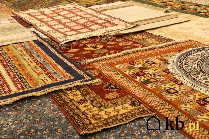 Piękne dywany Agnella są naprawdę świetnej jakości, a dodatkowo mają wspaniałe, barwne wzory, bardzo klasyczne. To trwałe rozwiązanie do salonu.