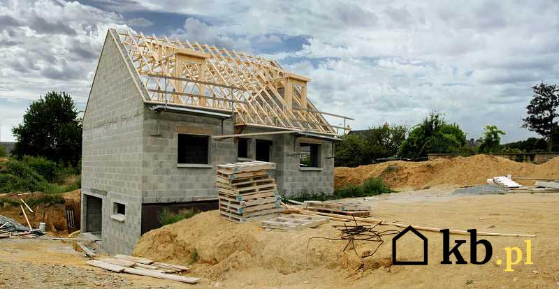 Tani dom, czyli wybudowany niskim kosztem, to dobre rozwiązanie. Koszt budowania domu nie musi być bardzo wysoki.