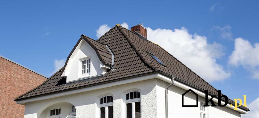 Dach jętkowy czy też więźba dachowa, czyli konstrukcja dachu jętkowego po wykończeniu i położeniu pokrycia