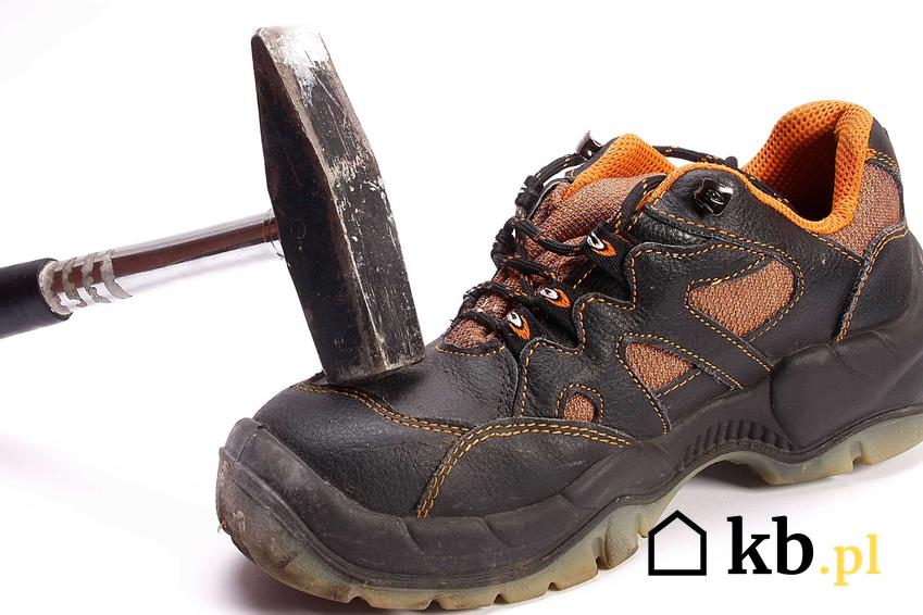 Buty robocze idealne na budowe, ponieważ chronią stopę, a także informacje, jakie buty robocze wybrać na budowę, najlepsze porady