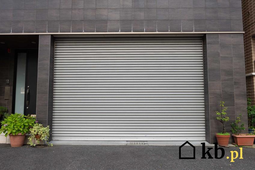 Rolowane bramy garażowe czy też zwijane bramy garażowe, a także ich wymiary, dostępne materiały i cennik w różnych miejscach