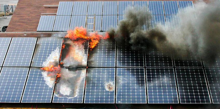 W jaki sposób gaszone są pożary instalacji fotowoltaicznych?