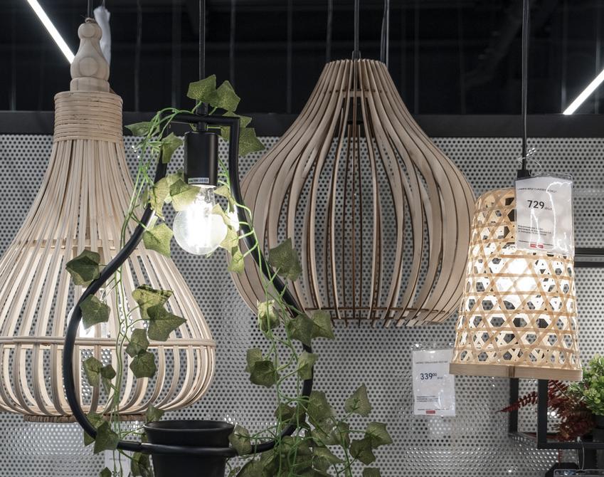 Lampy do salonu – jak funkcjonalnie i modnie oświetlić to pomieszczenie?