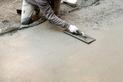 Zacieranie betonu krok po kroku - metody, zasady, narzędzia, po jakim czasie