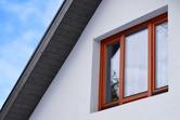 Jakie okna drewniane wybrać – najlepsi producenci okien w Polsce