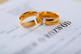 Jak napisać pozew rozwodowy? - informacje, przepisy, porady prawnika