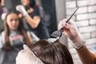 Cena farbowania włosów w ponad 160 miastach w Polsce